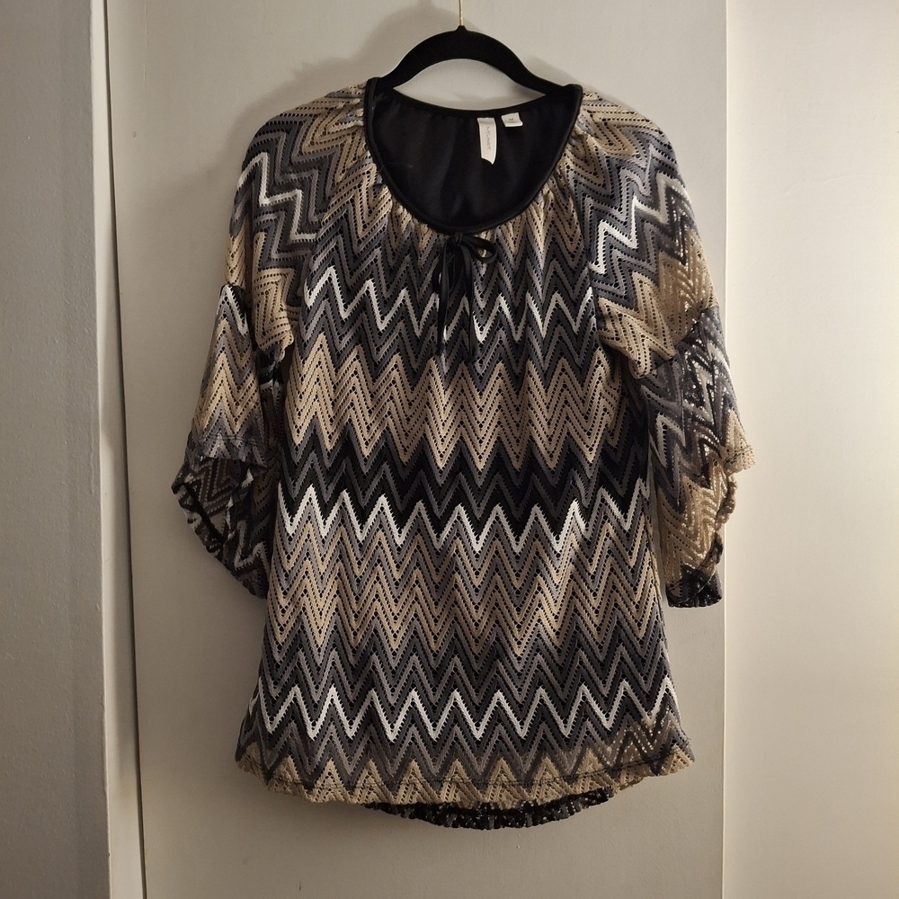 Tacera Women's Black, Tan, Gray, And White Chevron Blouse